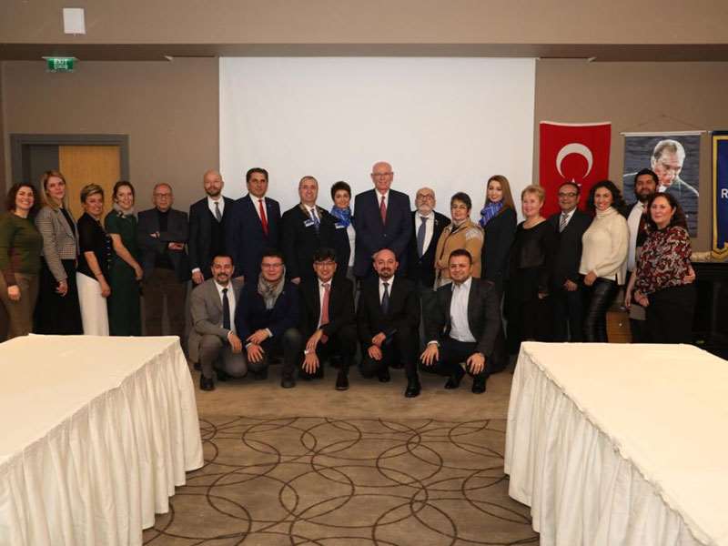 Başkan Kurt’a bir ödül de Anadolu Rotary Kulübünden