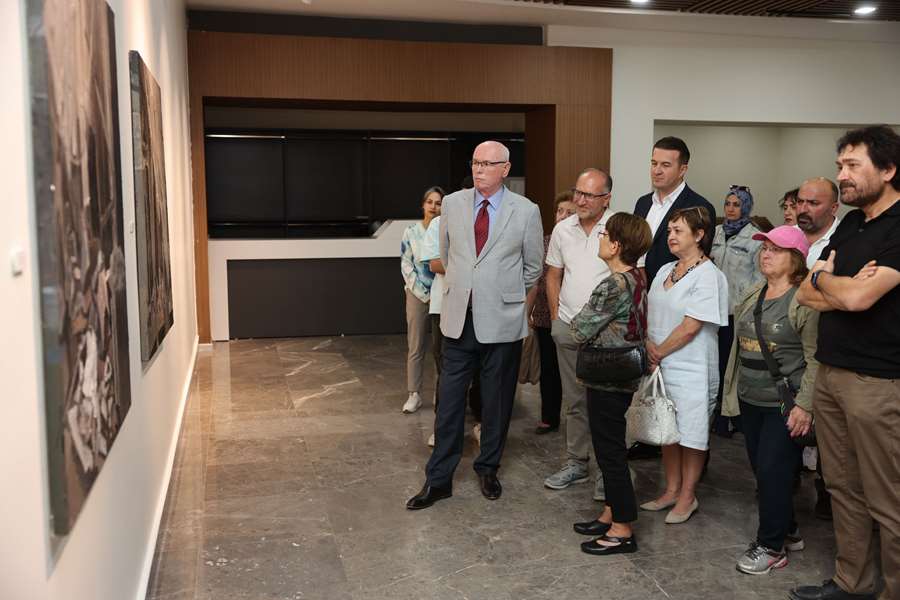 Çağdaş Sanatlar Galerisi’nde “İnsanlığın Ayak İzi: Gazza” sergisi açıldı