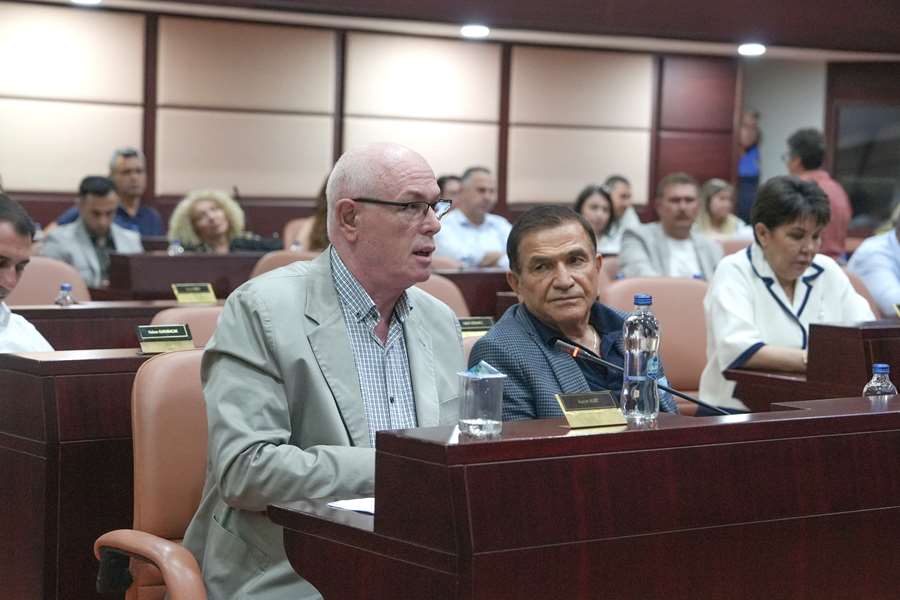 Kazım Kurt: “Bu hırs, bu kin neden? Bu kaostan kim besleniyor?”