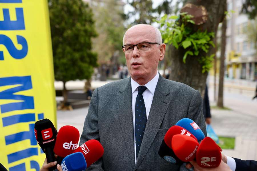 Kazım Kurt’tan Eğitim Sen’in yaşam nöbetine destek