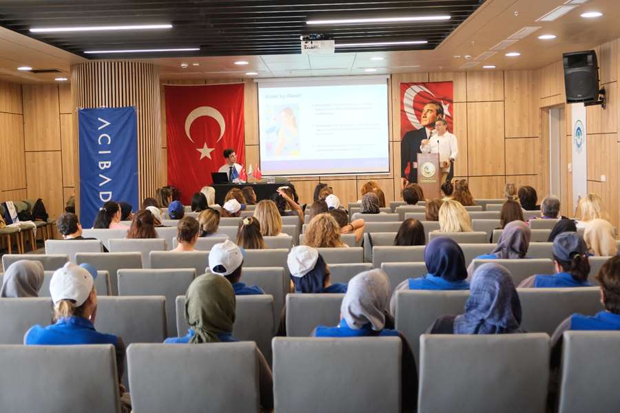 Odunpazarı’ndan Acıbadem Hastanesi iş birliğiyle Kadın Sağlığı Söyleşisi 