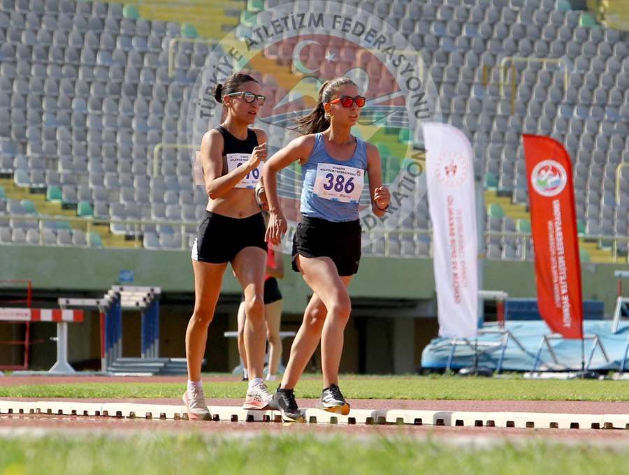 Odunpazarıspor’dan çifte şampiyona başarısı: Millî Takım kotası ve Türkiye ikincilikleri