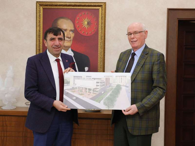 Pazarcılar Odası Başkanı Mehmet Çiçek Başkan Kurt'u ziyaret etti