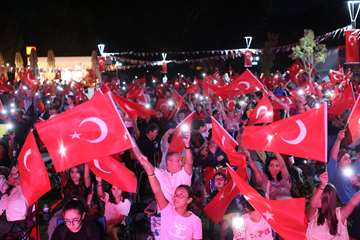 Odunpazarı Belediyesi 30 Ağustos Zafer Bayramı’nı Açık Hava Sinemasıyla Kutladı