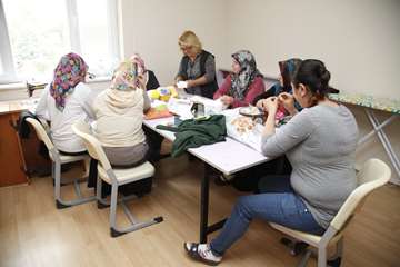 Odunpazarı’nda Halk Merkezlerine Yoğun İlgi: 1 Yılda 8 Bin 838 Kursiyer