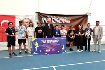 Odunpazarı’nda tenis heyecanı finalle taçlandı